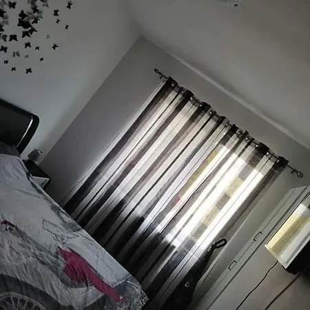 Apartament 2 Lägenhet